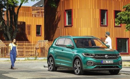 2019 Volkswagen T-Cross Front Three-Quarter Wallpapers 450x275 (54)