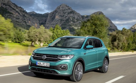 2019 Volkswagen T-Cross Front Three-Quarter Wallpapers 450x275 (30)