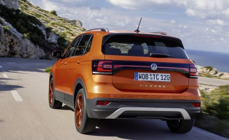 2019 Volkswagen T-Cross Rear Wallpapers 450x275 (10)
