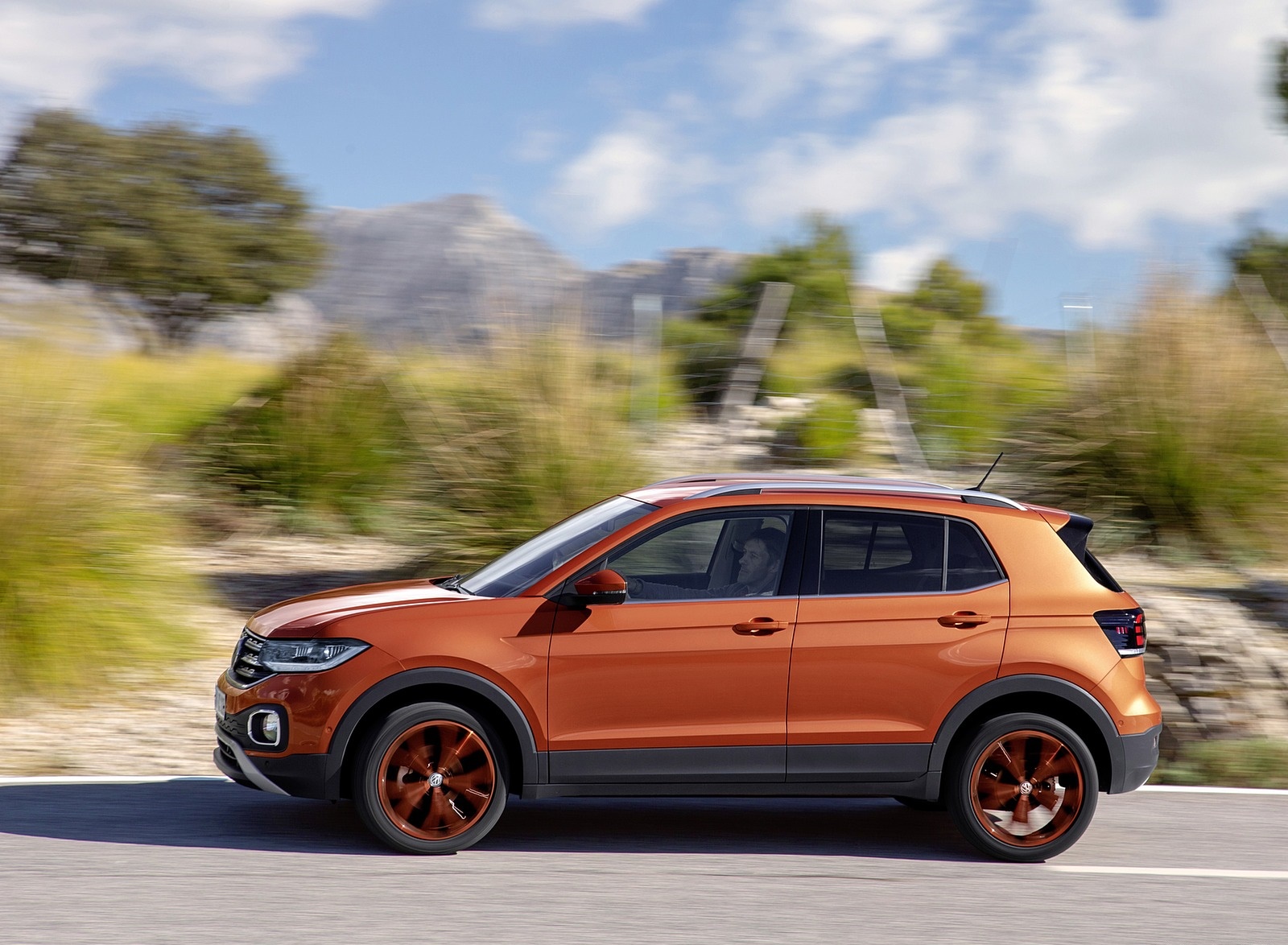 2019 Volkswagen T-Cross Side Wallpapers (12)