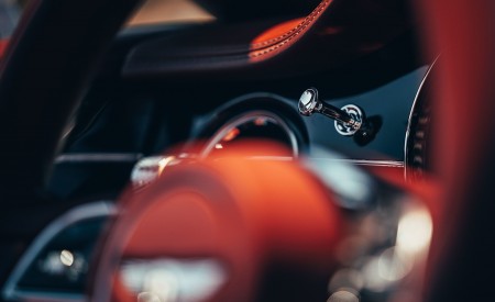 2020 Bentley Continental GT V8 Convertible Interior Detail Wallpapers 450x275 (74)