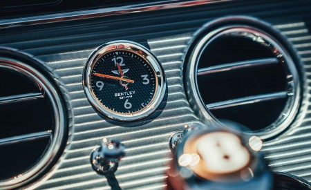 2020 Bentley Continental GT V8 Convertible Interior Detail Wallpapers 450x275 (86)