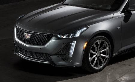 2020 Cadillac CT5 Front Bumper Wallpapers 450x275 (21)