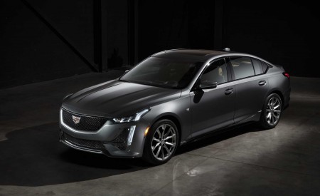 2020 Cadillac CT5 Front Three-Quarter Wallpapers 450x275 (17)