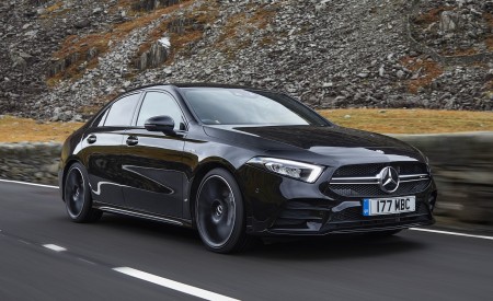 2020 Mercedes-AMG A 35 Sedan (UK-Spec) Front Three-Quarter Wallpapers 450x275 (2)