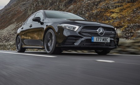 2020 Mercedes-AMG A 35 Sedan (UK-Spec) Front Three-Quarter Wallpapers 450x275 (3)