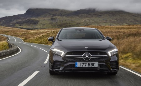 2020 Mercedes-AMG A 35 Sedan (UK-Spec) Front Wallpapers 450x275 (18)