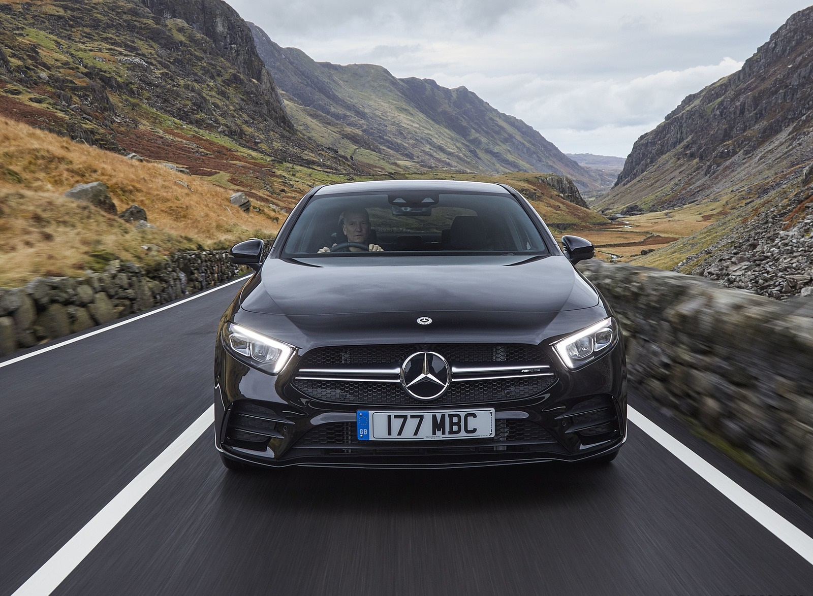 2020 Mercedes-AMG A 35 Sedan (UK-Spec) Front Wallpapers (7)