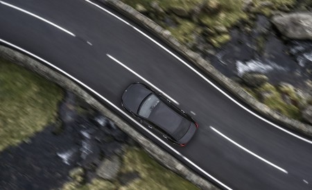 2020 Mercedes-AMG A 35 Sedan (UK-Spec) Top Wallpapers 450x275 (35)