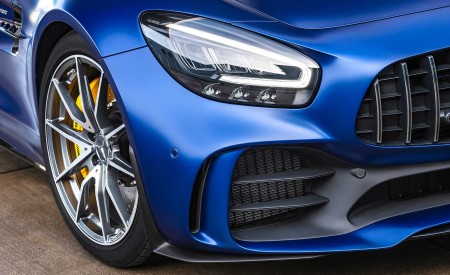 2020 Mercedes-AMG GT R Roadster Headlight Wallpapers 450x275 (141)