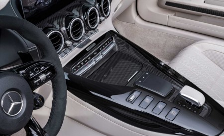 2020 Mercedes-AMG GT R Roadster Interior Wallpapers 450x275 (150)