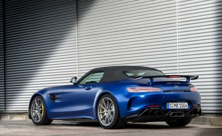 2020 Mercedes-AMG GT R Roadster Rear Three-Quarter Wallpapers 450x275 (134)
