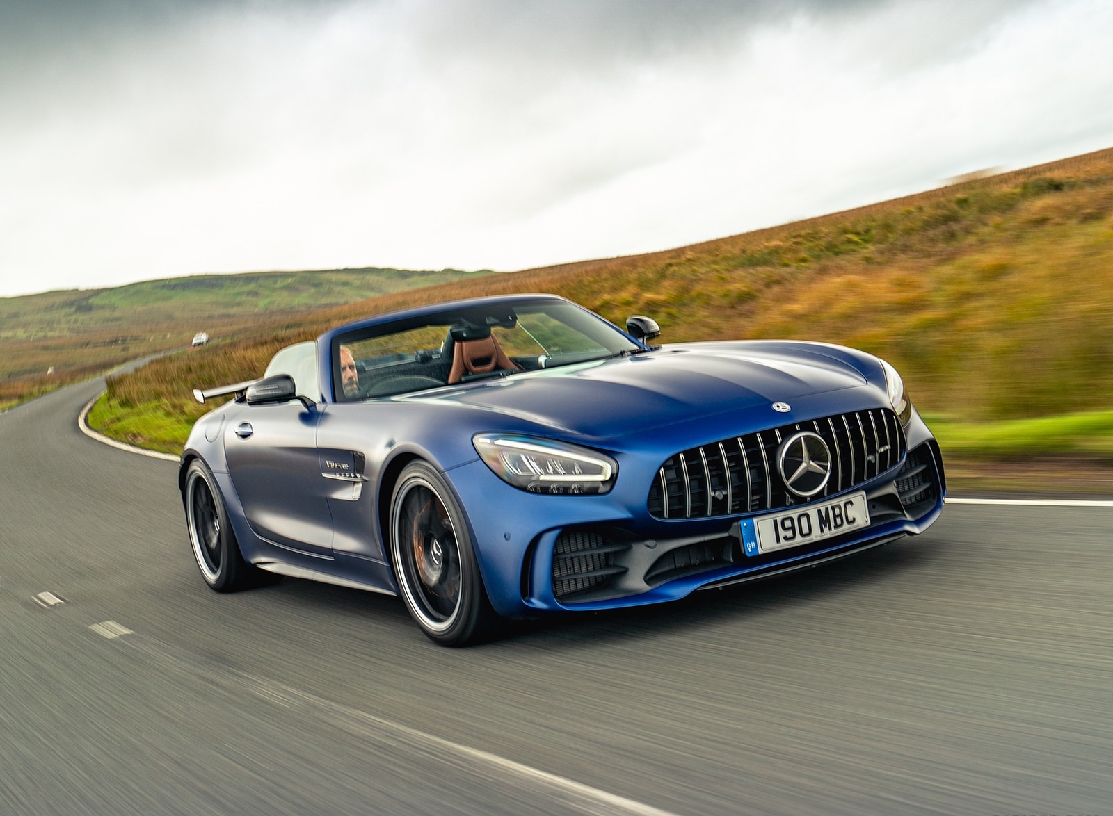 2020 Mercedes-AMG GT R Roadster (UK-Spec) Front Three-Quarter Wallpapers (13)
