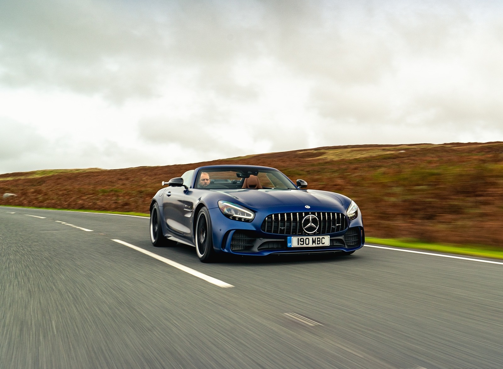 2020 Mercedes-AMG GT R Roadster (UK-Spec) Front Three-Quarter Wallpapers (5)