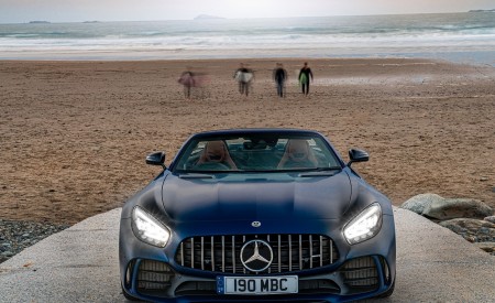 2020 Mercedes-AMG GT R Roadster (UK-Spec) Front Wallpapers 450x275 (73)
