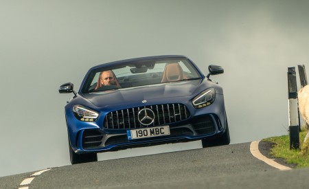 2020 Mercedes-AMG GT R Roadster (UK-Spec) Front Wallpapers 450x275 (49)