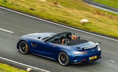 2020 Mercedes-AMG GT R Roadster (UK-Spec) Rear Three-Quarter Wallpapers 450x275 (35)