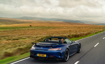 2020 Mercedes-AMG GT R Roadster (UK-Spec) Rear Three-Quarter Wallpapers 450x275 (14)