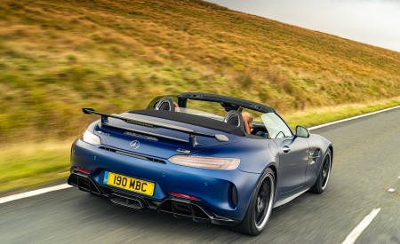 2020 Mercedes-AMG GT R Roadster (UK-Spec) Rear Three-Quarter Wallpapers 450x275 (8)