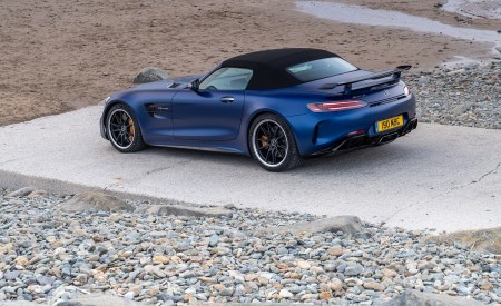 2020 Mercedes-AMG GT R Roadster (UK-Spec) Rear Three-Quarter Wallpapers 450x275 (75)