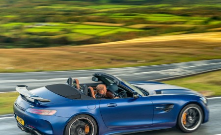 2020 Mercedes-AMG GT R Roadster (UK-Spec) Rear Three-Quarter Wallpapers 450x275 (33)