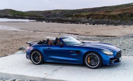 2020 Mercedes-AMG GT R Roadster (UK-Spec) Side Wallpapers 450x275 (77)