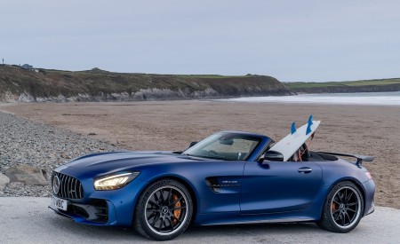 2020 Mercedes-AMG GT R Roadster (UK-Spec) Side Wallpapers 450x275 (79)
