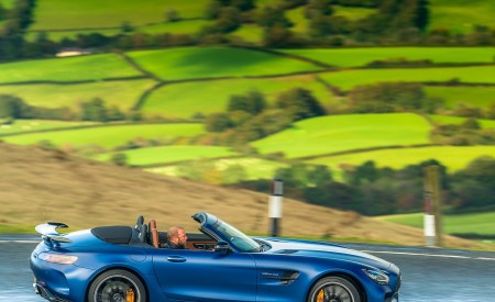 2020 Mercedes-AMG GT R Roadster (UK-Spec) Side Wallpapers 450x275 (27)