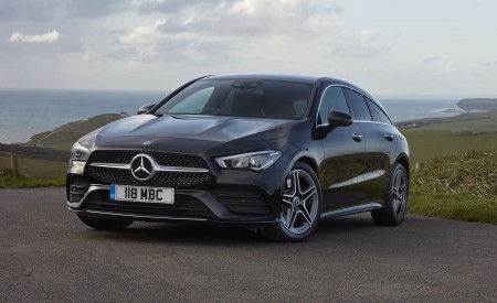 2020 Mercedes-Benz CLA 220 Shooting Brake (UK-Spec) Front Three-Quarter Wallpapers 450x275 (23)