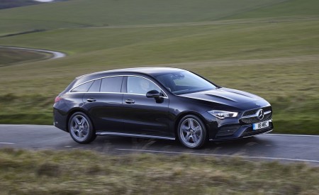 2020 Mercedes-Benz CLA 220 Shooting Brake (UK-Spec) Front Three-Quarter Wallpapers 450x275 (15)