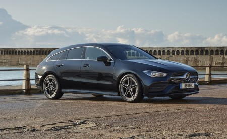 2020 Mercedes-Benz CLA 220 Shooting Brake (UK-Spec) Front Three-Quarter Wallpapers 450x275 (28)