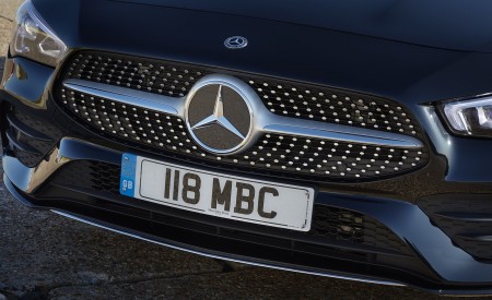 2020 Mercedes-Benz CLA 220 Shooting Brake (UK-Spec) Grill Wallpapers 450x275 (32)