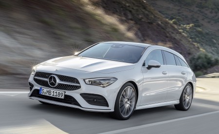 2020 Mercedes-Benz CLA Shooting Brake AMG-Line (Color: Digital White) Front Three-Quarter Wallpapers 450x275 (61)
