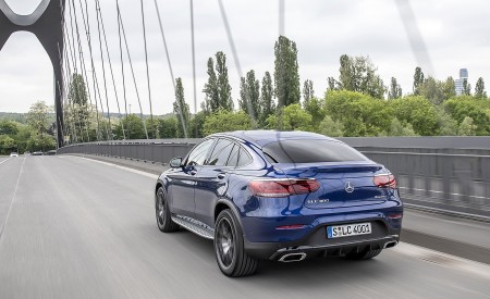 2020 Mercedes-Benz GLC 300 4MATIC Coupe (Color: Brilliant Blue Metallic) Rear Three-Quarter Wallpapers 450x275 (55)