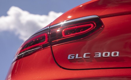 2020 Mercedes-Benz GLC 300 Coupe (US-Spec) Tail Light Wallpapers 450x275 (25)