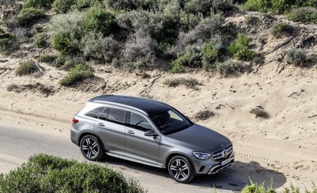 2020 Mercedes-Benz GLC (Color: Designo Selenite Grey Magno) Front Three-Quarter Wallpapers 450x275 (51)
