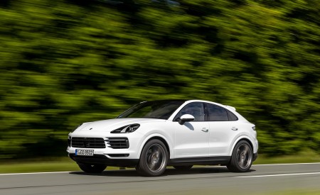 2020 Porsche Cayenne Coupé (Color: Carrara White Metallic) Front Three-Quarter Wallpapers 450x275 (133)
