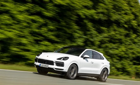 2020 Porsche Cayenne Coupé (Color: Carrara White Metallic) Front Three-Quarter Wallpapers 450x275 (134)