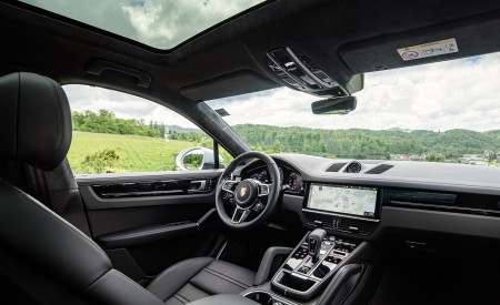 2020 Porsche Cayenne Coupé (Color: Carrara White Metallic) Interior Wallpapers 450x275 (171)
