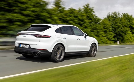 2020 Porsche Cayenne Coupé (Color: Carrara White Metallic) Rear Three-Quarter Wallpapers 450x275 (139)