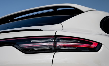 2020 Porsche Cayenne S Coupé (Color: Crayon) Tail Light Wallpapers 450x275 (54)