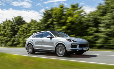 2020 Porsche Cayenne S Coupé (Color: Dolomite Silver Metallic) Front Three-Quarter Wallpapers 450x275 (87)