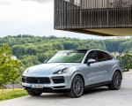 2020 Porsche Cayenne S Coupé (Color: Dolomite Silver Metallic) Front Three-Quarter Wallpapers 150x120