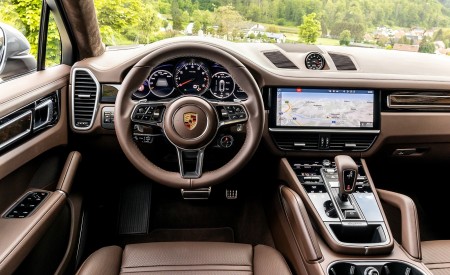 2020 Porsche Cayenne S Coupé (Color: Dolomite Silver Metallic) Interior Cockpit Wallpapers 450x275 (126)