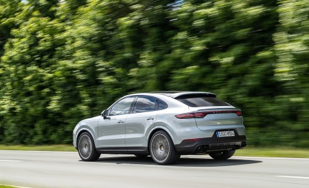 2020 Porsche Cayenne S Coupé (Color: Dolomite Silver Metallic) Rear Three-Quarter Wallpapers 450x275 (82)