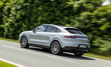 2020 Porsche Cayenne S Coupé (Color: Dolomite Silver Metallic) Rear Three-Quarter Wallpapers 450x275 (84)