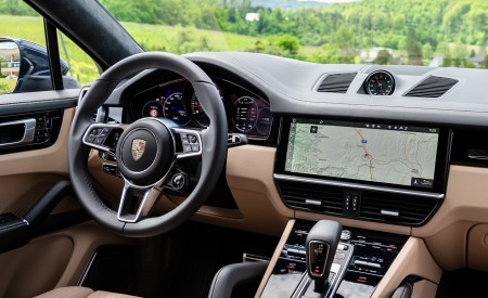 2020 Porsche Cayenne S Coupé (Color: Moonlight Blue Metallic) Interior Wallpapers 450x275 (71)