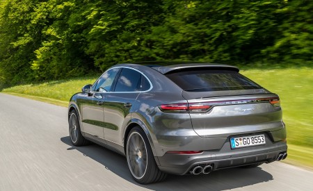 2020 Porsche Cayenne S Coupé (Color: Quarzite Grey Metallic) Rear Three-Quarter Wallpapers 450x275 (5)