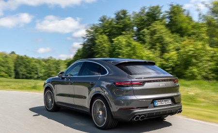 2020 Porsche Cayenne S Coupé (Color: Quarzite Grey Metallic) Rear Three-Quarter Wallpapers 450x275 (6)