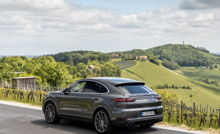 2020 Porsche Cayenne S Coupé (Color: Quarzite Grey Metallic) Rear Three-Quarter Wallpapers 450x275 (19)